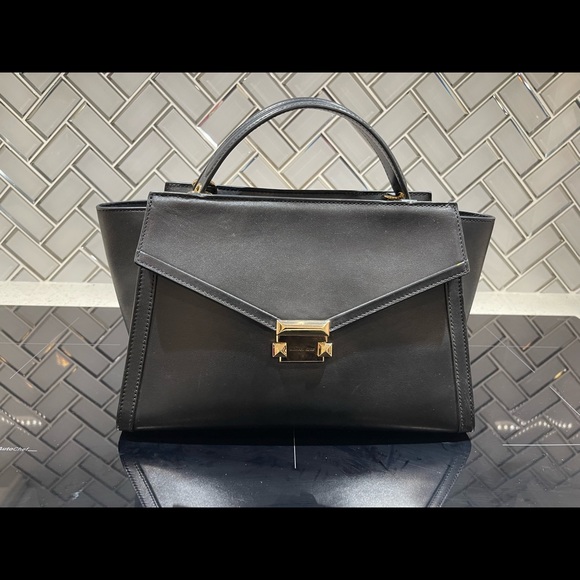 Michael Kors Top Zip Whitney in black leather & gold tone hardware - Picture 2 of 4